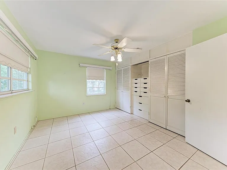 1827 Alta Vista St — Photo 18