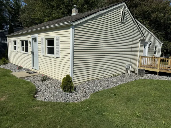 625 Moore Rd, Akron, OH 44319