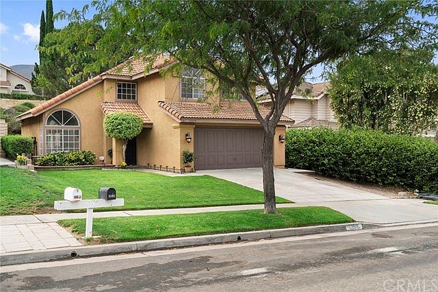 Desirable Highlands of Sierra del Oro home!