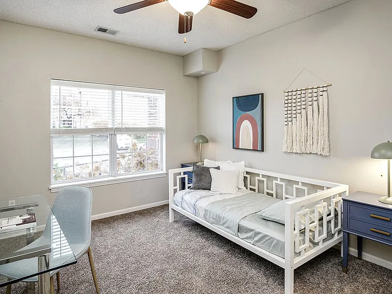 Autumn Grove Apartments — Photo 22