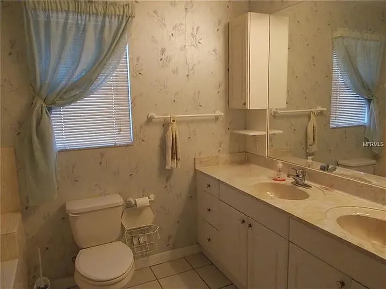 717 Gulf Coast Blvd — Photo 7