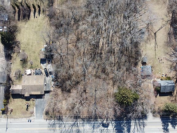 2nd image of 1507 W York House Rd