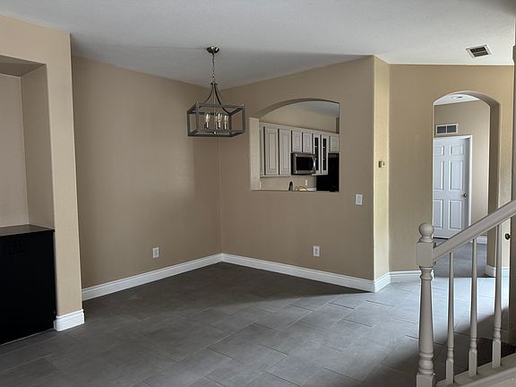 5th image of 6213 Avenida De Las Vistas Unit 1