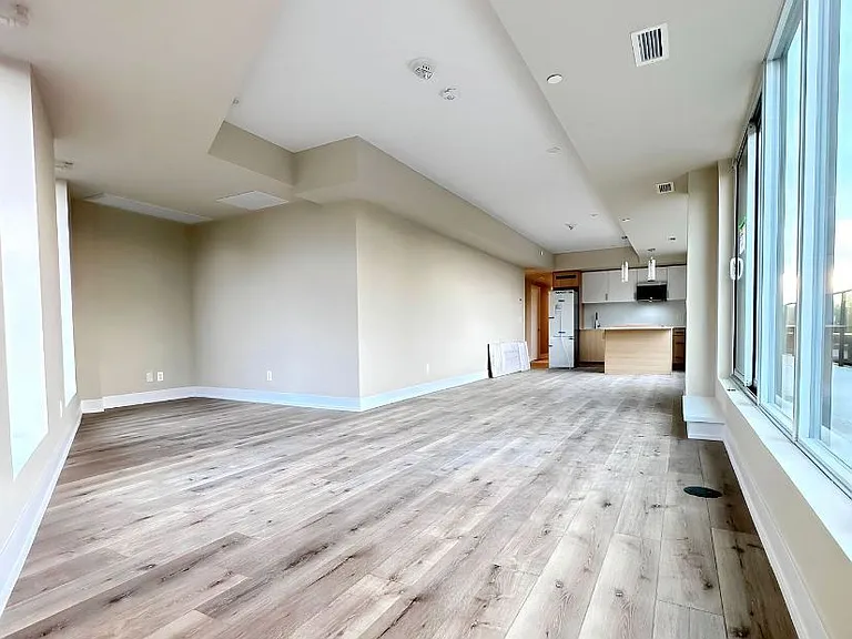 1316 Kingston Rd #502 — Photo 5