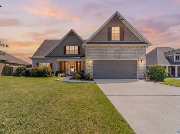 109 Somer Oaks Dr, Huntsville, AL 35811