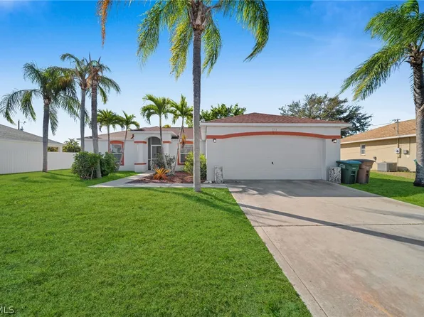 152 SE 19th Ln, Cape Coral, FL 33990