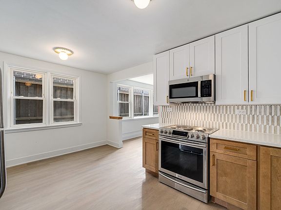 3rd image of 5516 W Higgins Ave APT Gnw
