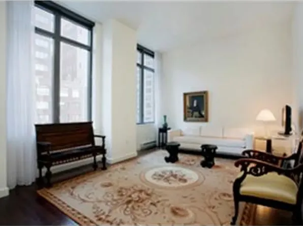 101 West 24th Street image 7 of 17