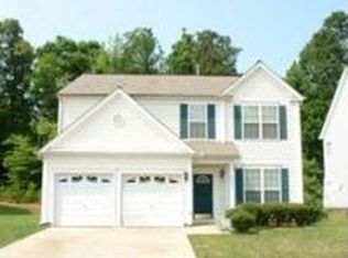 9032 Erinsbrook Dr, Raleigh, NC 27617