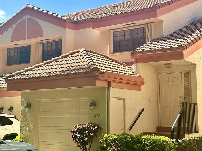 3176 Arbor Ln #2506 — Photo 2