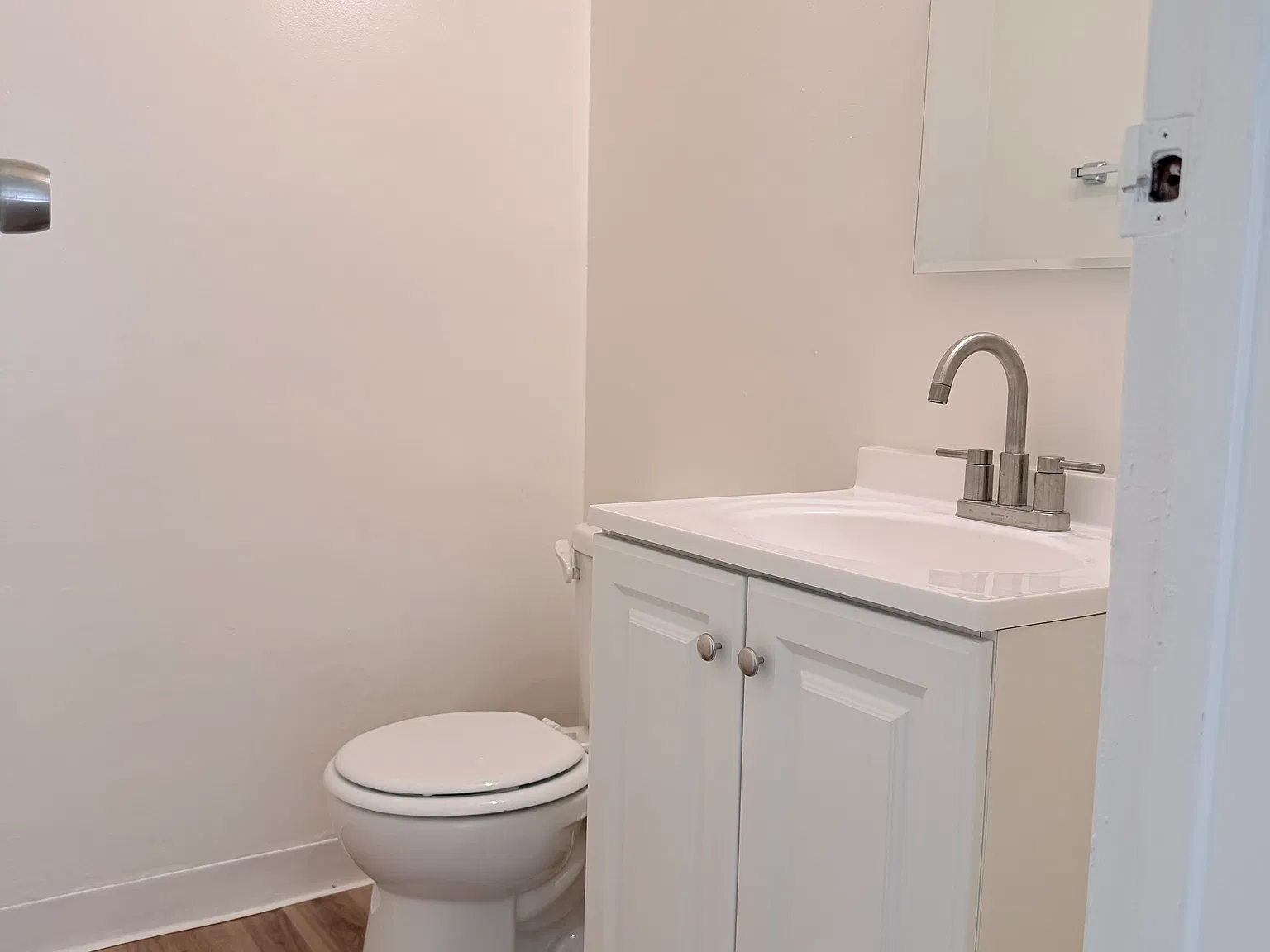 Studio, 350 sqft, $1,395 — Photo 3