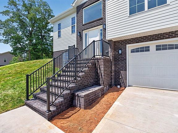 2nd image of 211 Suffolk Dr