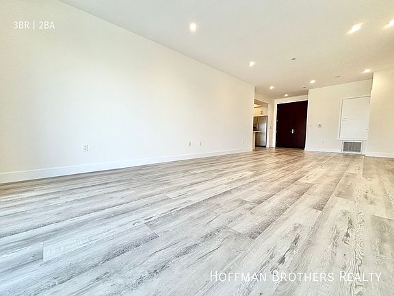5th image of 1237 S Holt Ave #206A