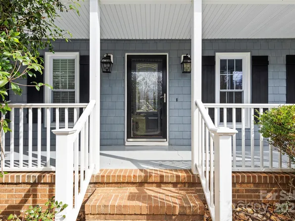 262 Vermont Dr, Stanley, NC 28164