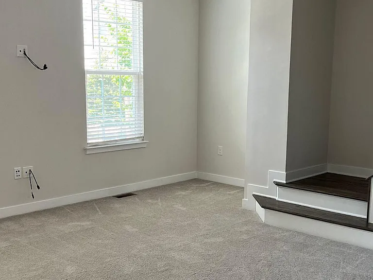 225 S Adams St — Photo 20