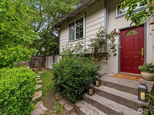 608 School Street SE, Lacey, WA 98503