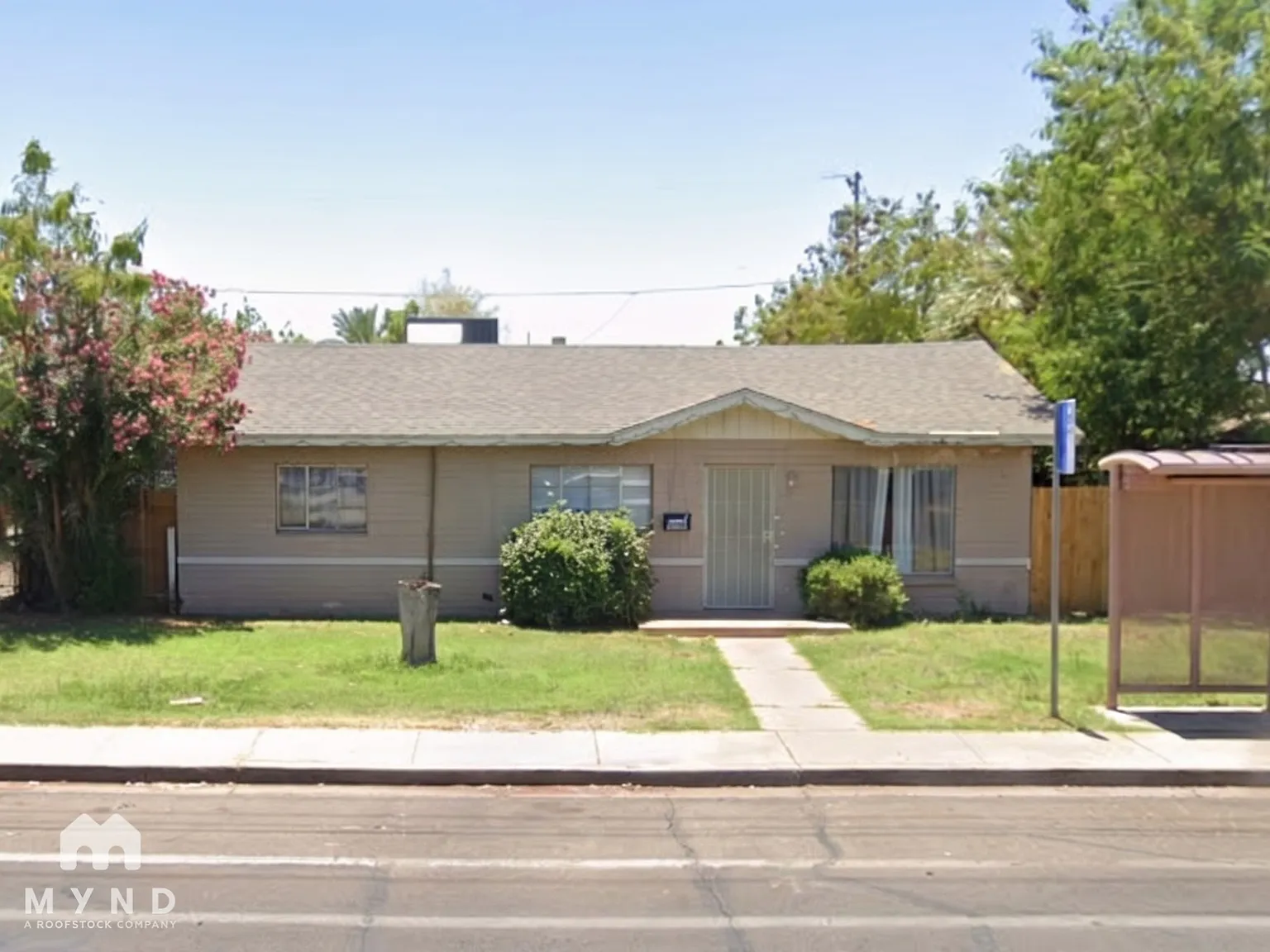 3 bed, 1.0 bath, 1080 sqft, $1,785 — Photo 1