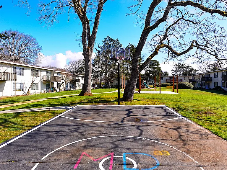 MOD 83 — Photo 21