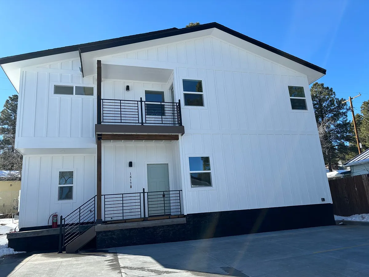 Building Photo - 1817 N West St #2