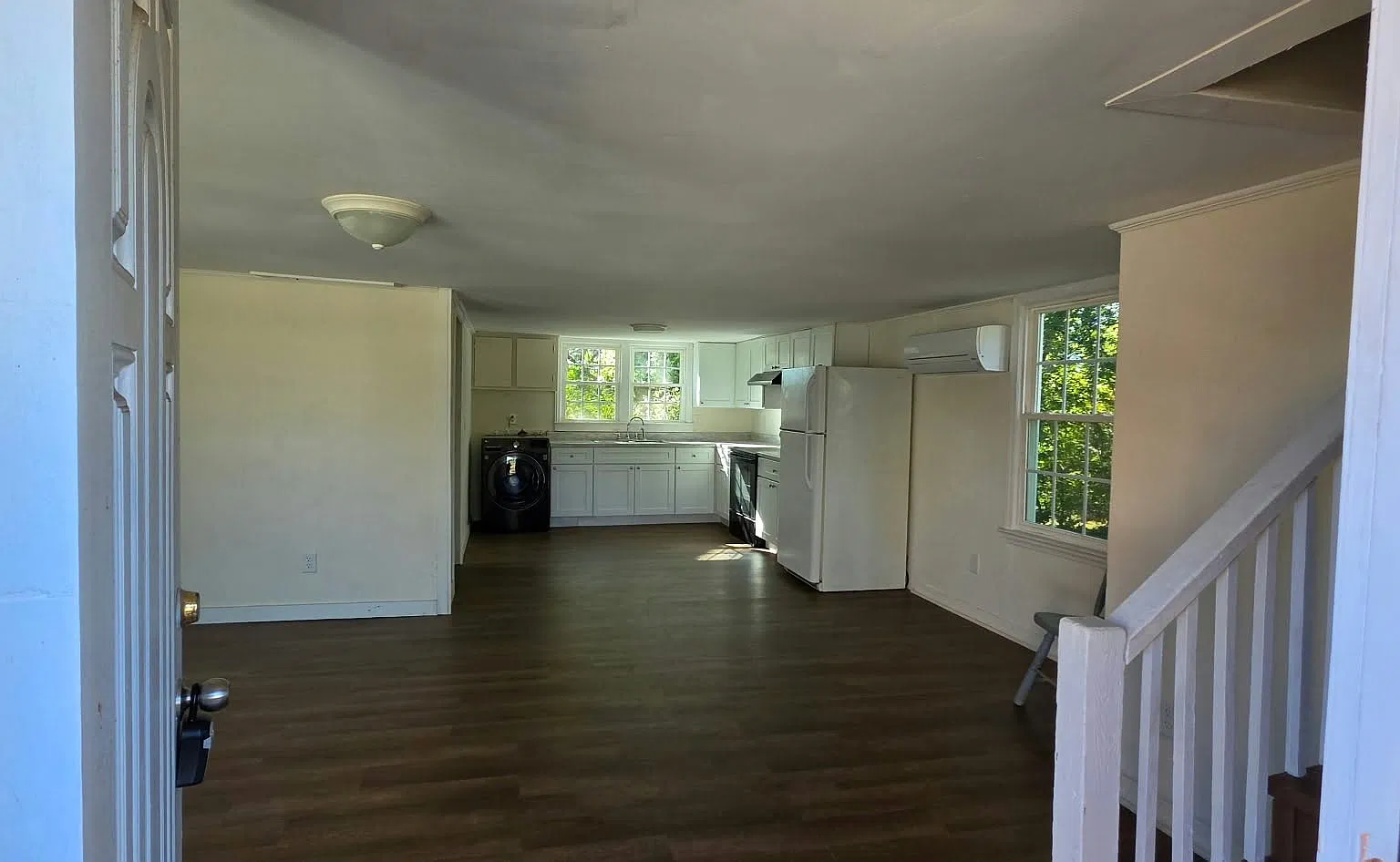 605-B — Photo 3