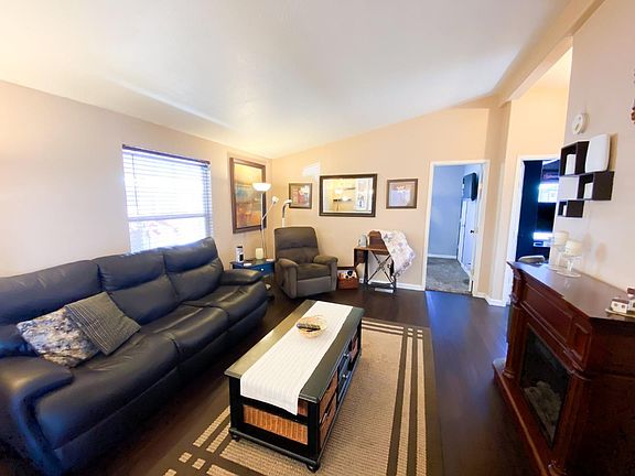 4th image of 820 Spindrift Ln #820