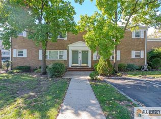 27 Judson St #15A, Edison, NJ 08837
