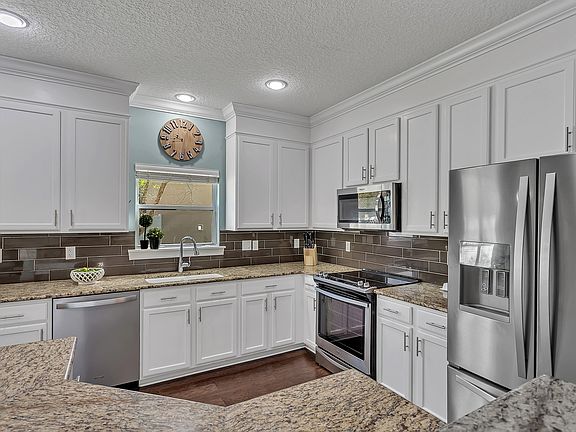 3rd image of 12243 Hawkstowe Ln