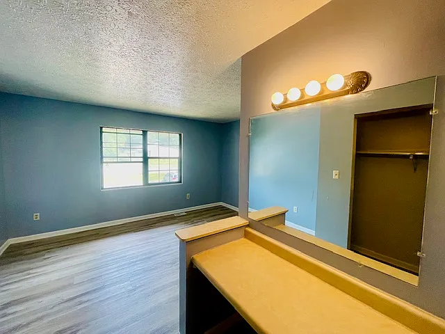 2362 S Henderson St — Photo 11