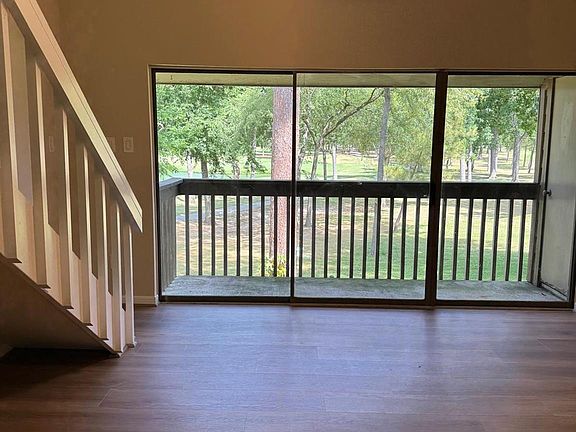 3rd image of 12900 Walden Rd APT 1012J
