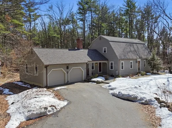 5 Oak Ridge Rd, Littleton, MA 01460