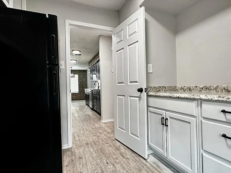 611 Ironton Ave — Photo 10