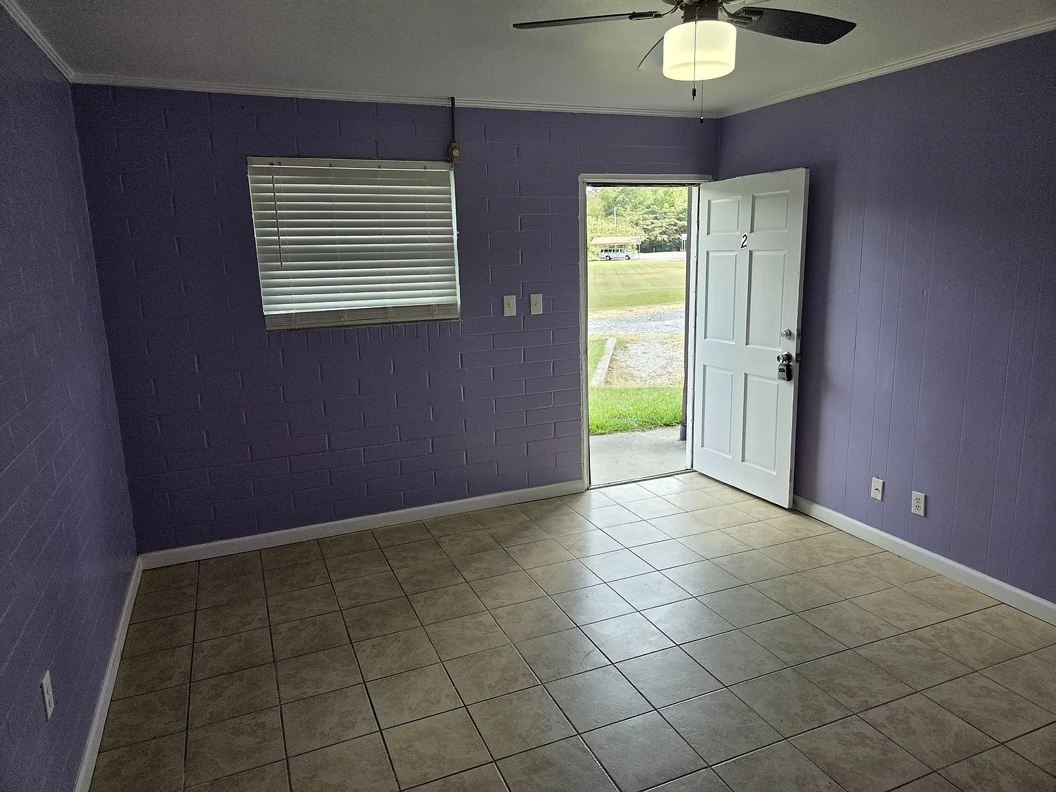 442 Lafayette Rd — Photo 4