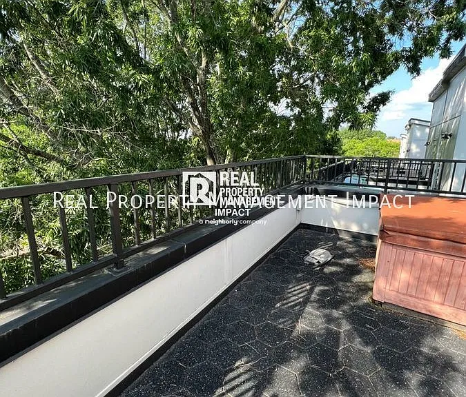 400 W Rosemary St #403 — Photo 25