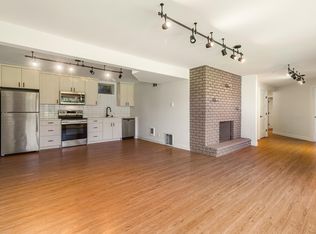 818 Yew St, Bellingham, WA 98229