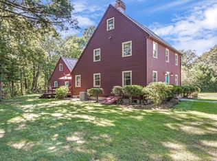 8 Mill River Dr, Mendon, MA 01756