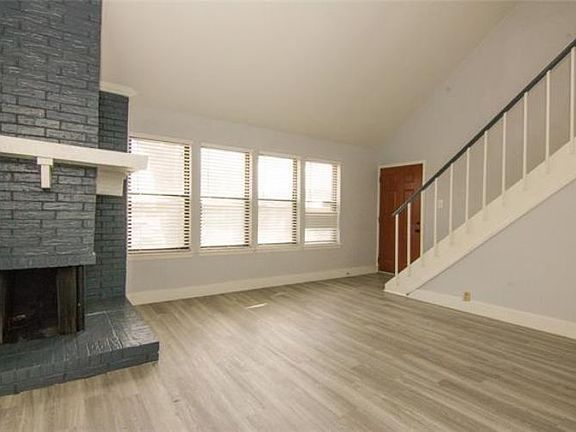 5th image of 2007 Clubview Dr