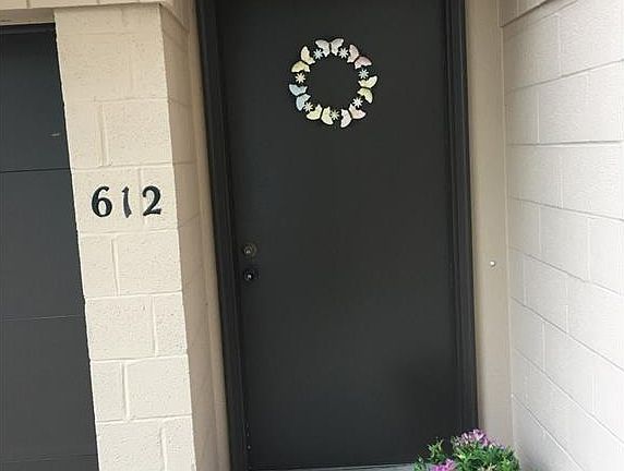 2nd image of 612 James Ave