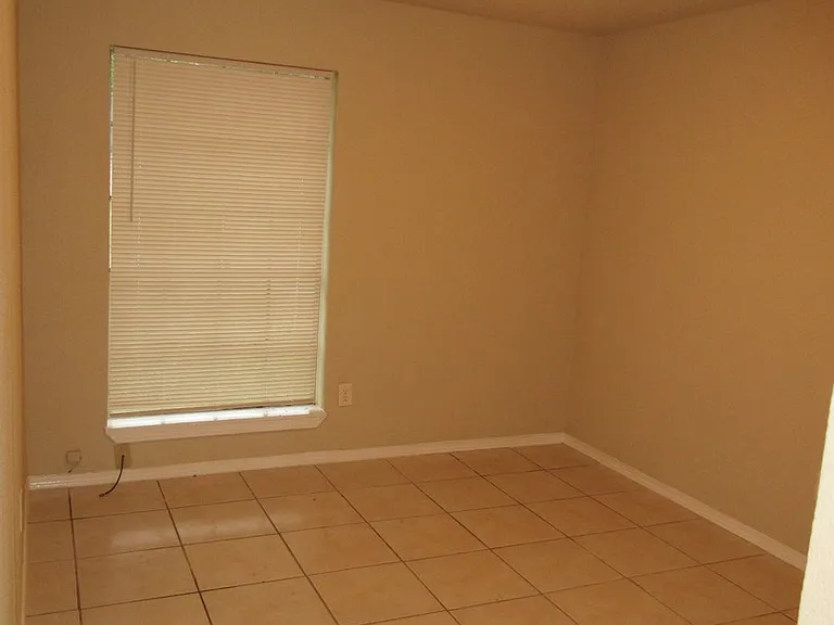 7802 Peacock Park — Photo 6