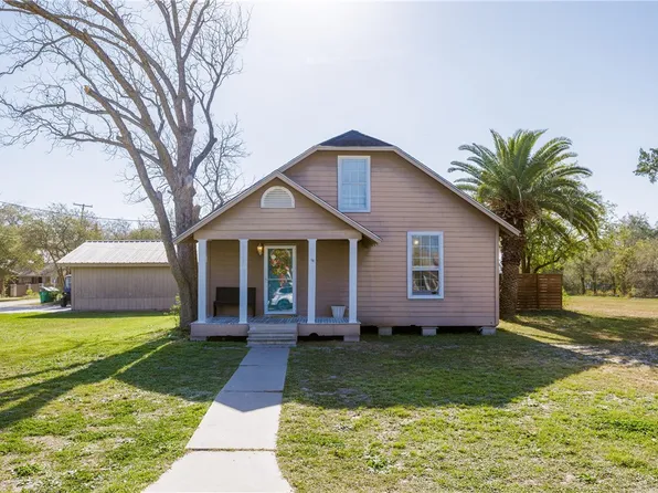 901 S Eugenia St, Orange Grove, TX 78372