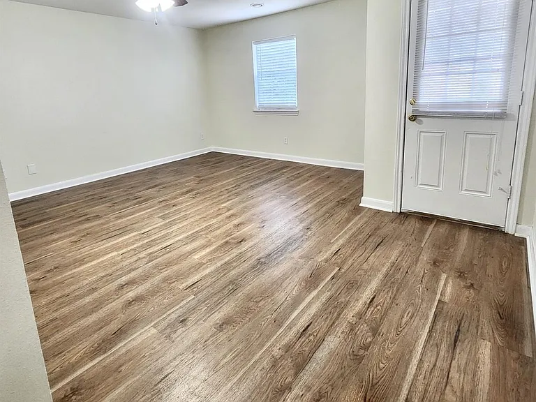 11899 Algonquin Dr #5 — Photo 8