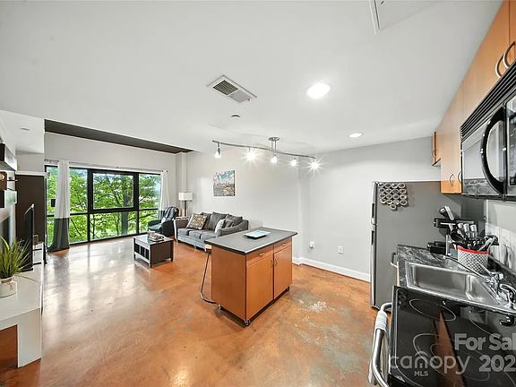 2nd image of 715 N Church St Unit 215