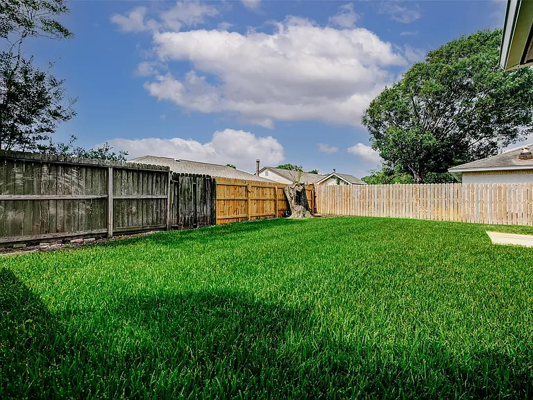 9842 Shell Rock Rd — Photo 26