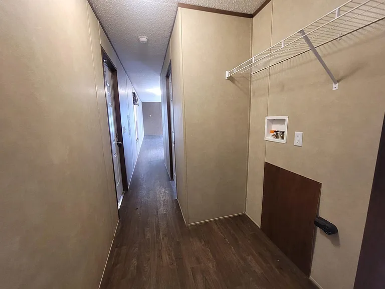 211 E 1st St #36 — Photo 8