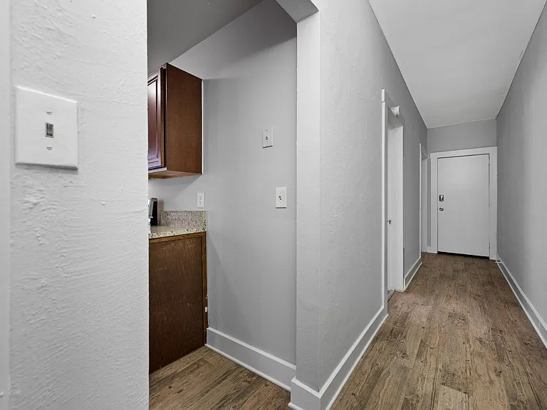 1403 S Bay Villa Pl — Photo 32