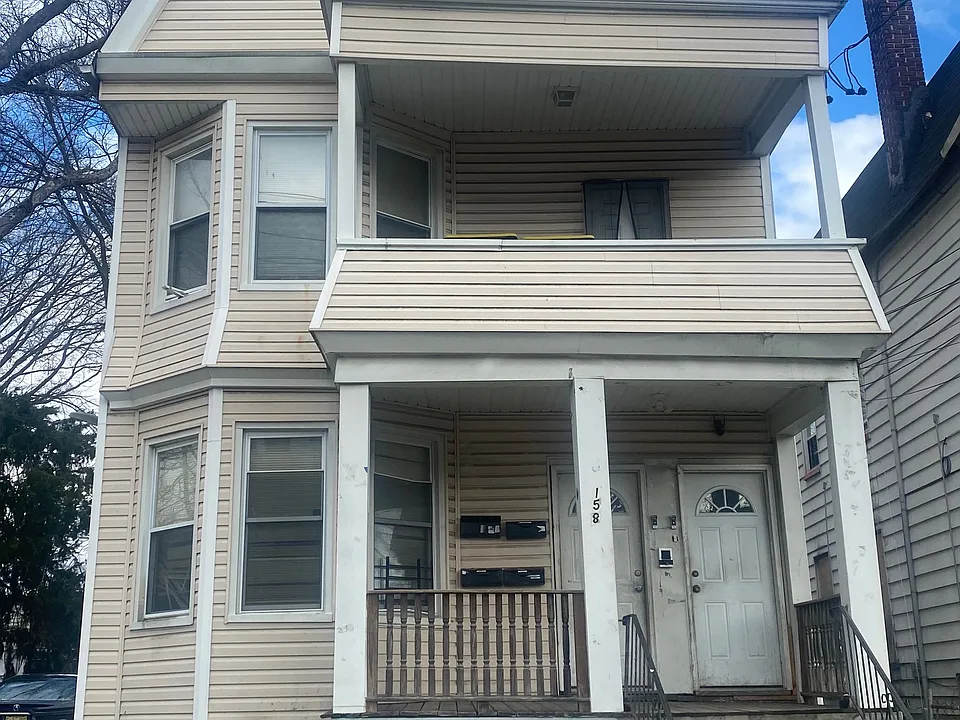158 Alexander St #2