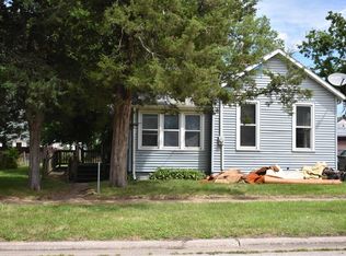 127 Adams St, Waterloo, IA 50703