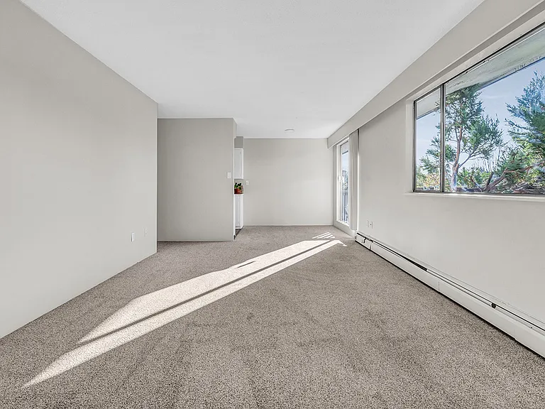 2320 Woodland Dr #7-301 — Photo 7