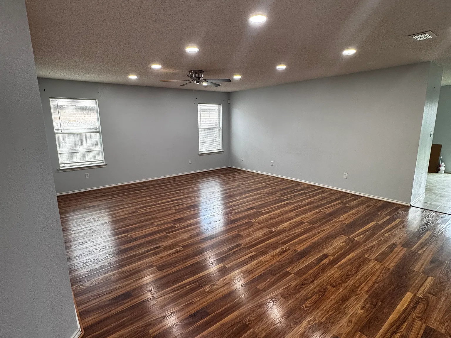 3 bed, 1586 sqft, $1,600 — Photo 3