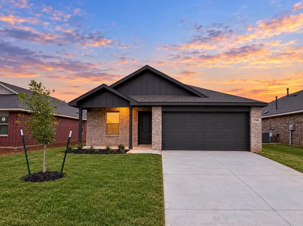 12508 Spruce Knob Ln, Yukon, OK 73099