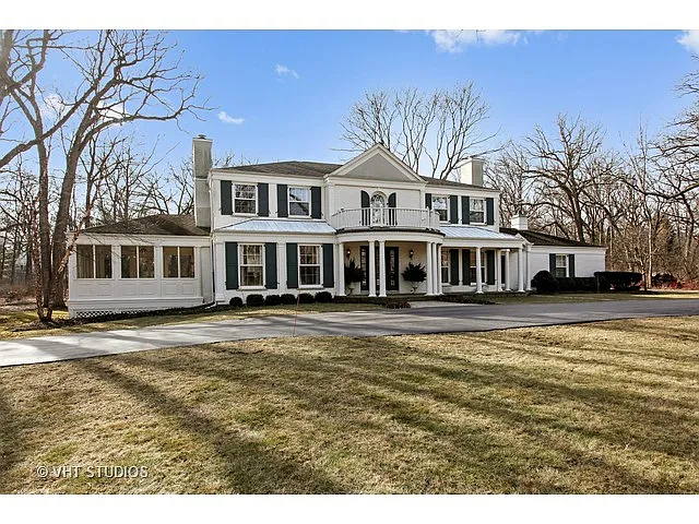 1844 Knollwood Rd photo 1